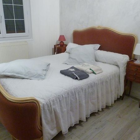 Les Id De Saint Emilion Acomodação com café da manhã Quarto foto